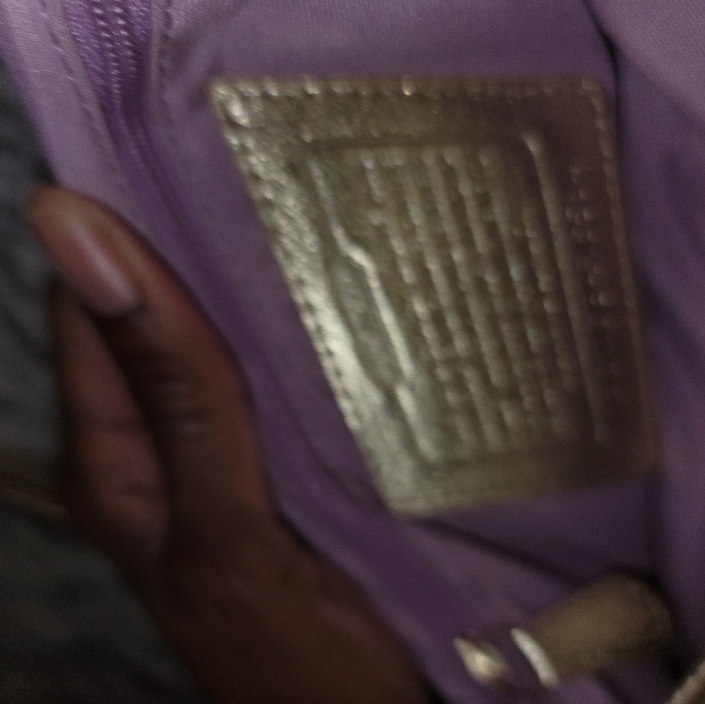 Handbag - Picture 5 of 9